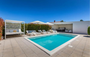Pet Friendly Home In Pula